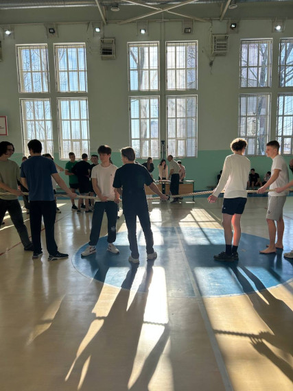 Спортивные соревнования среди 8-11 классов «А ну-ка, парни».